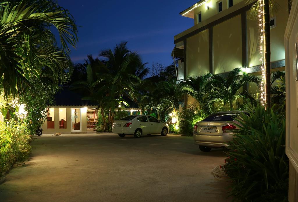 Naka Resort Kamala Exteriér fotografie